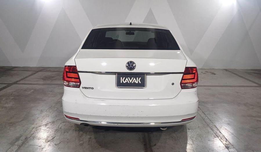 Volkswagen Vento 1.6 ALLSTAR STD. Sedan 2017