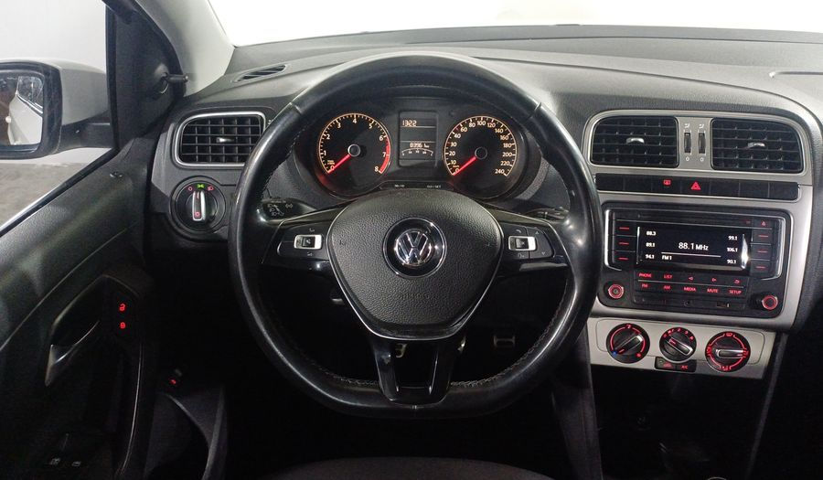 Volkswagen Vento 1.6 ALLSTAR STD. Sedan 2017