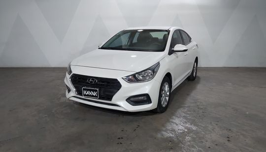 Hyundai • Accent