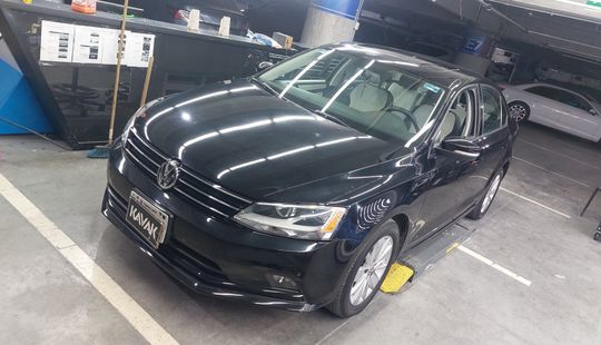 Volkswagen • Jetta