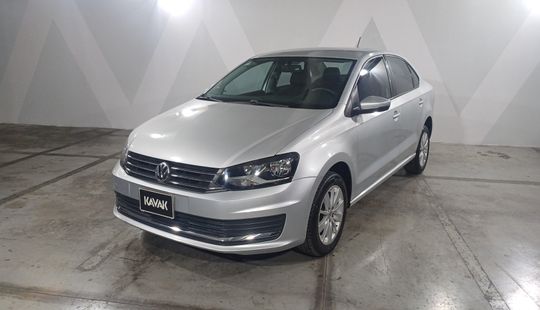 Volkswagen • Vento