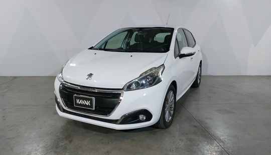 Peugeot • 208