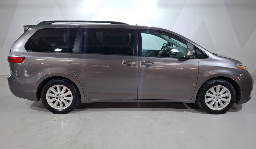 Toyota Sienna 3.5 LIMITED AT Minivan 2015