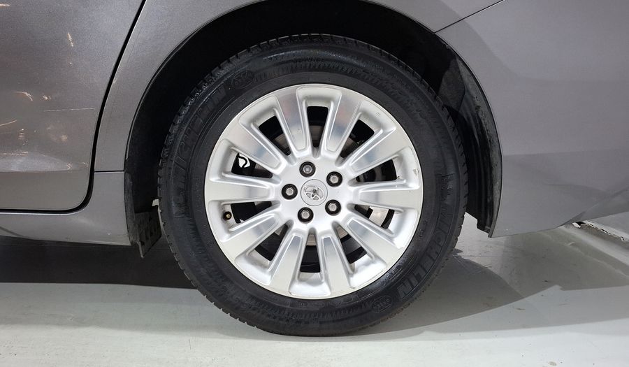 Toyota Sienna 3.5 LIMITED AT Minivan 2015