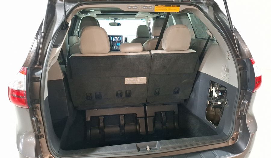 Toyota Sienna 3.5 LIMITED AT Minivan 2015