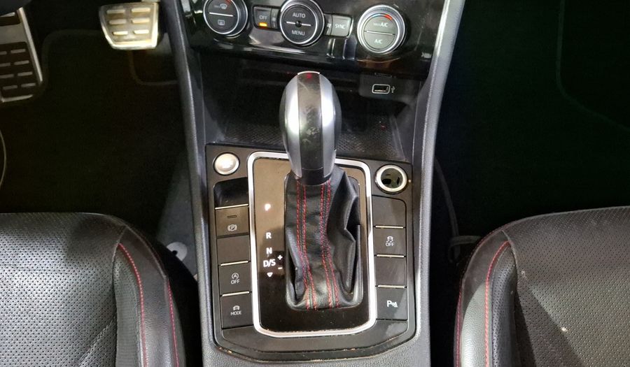 Volkswagen Jetta 2.0 GLI DSG Sedan 2020