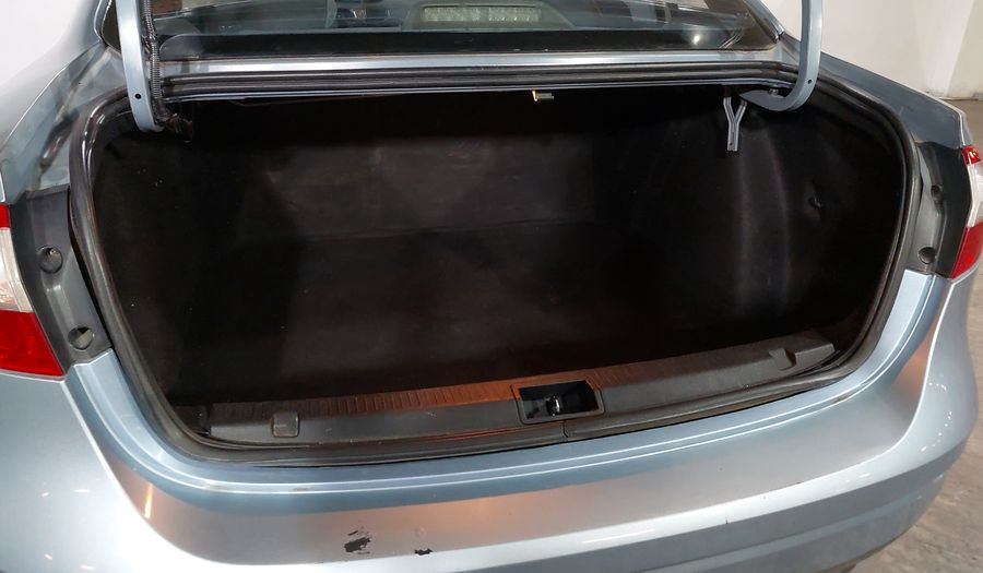 Renault Fluence 2.0 AUTHENTIQUE MT Sedan 2011