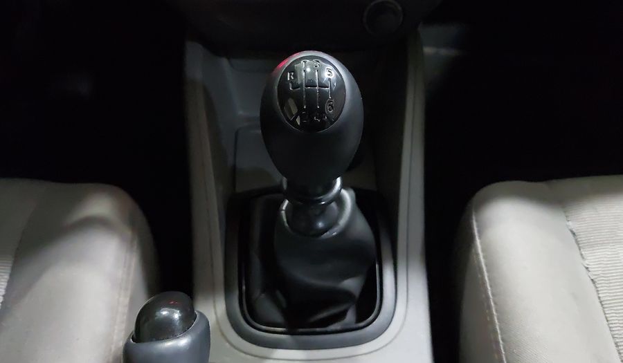 Renault Fluence 2.0 AUTHENTIQUE MT Sedan 2011