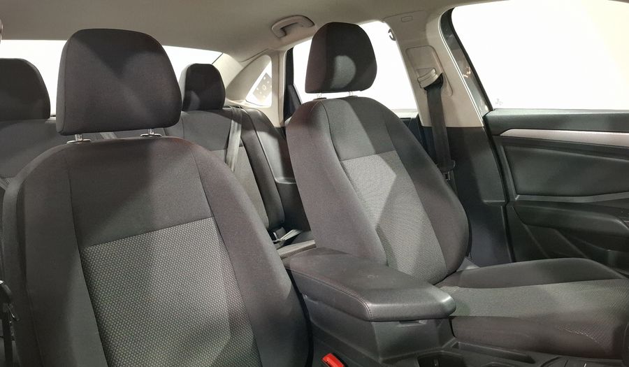 Volkswagen Jetta 1.4 TRENDLINE AUTO Sedan 2019