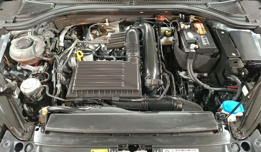 Volkswagen Jetta 1.4 TRENDLINE AUTO Sedan 2019
