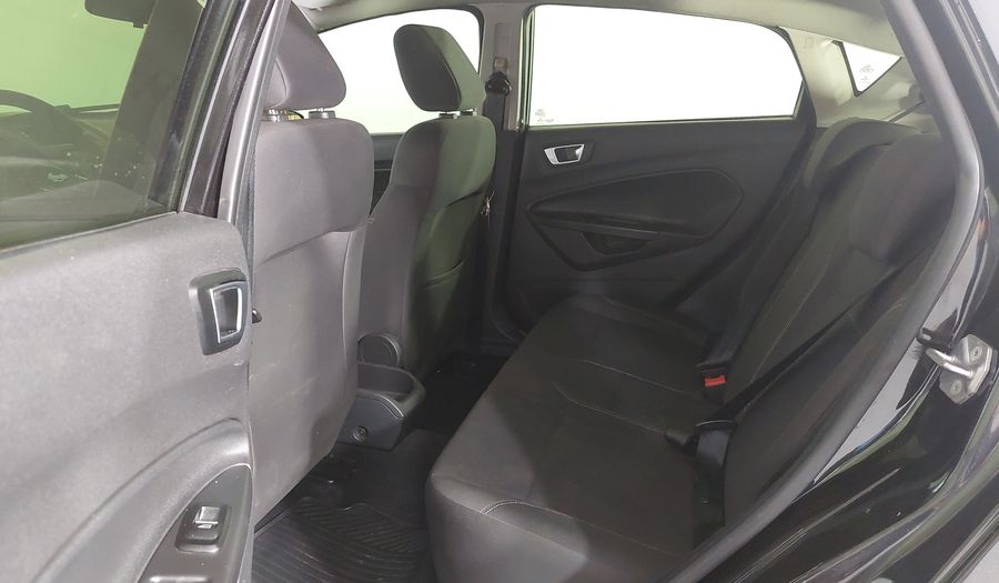 Ford Fiesta SE HATCH Hatchback 2016