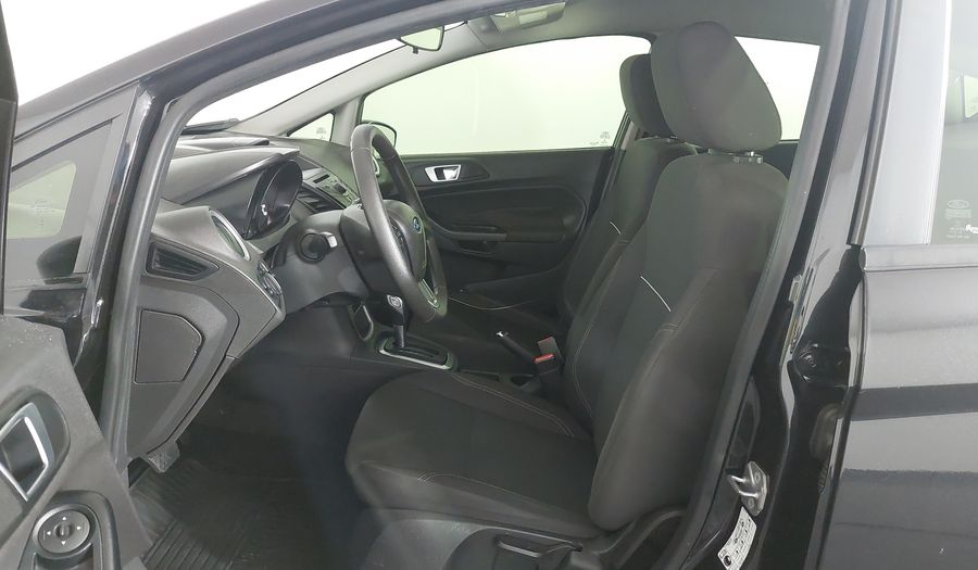 Ford Fiesta SE HATCH Hatchback 2016