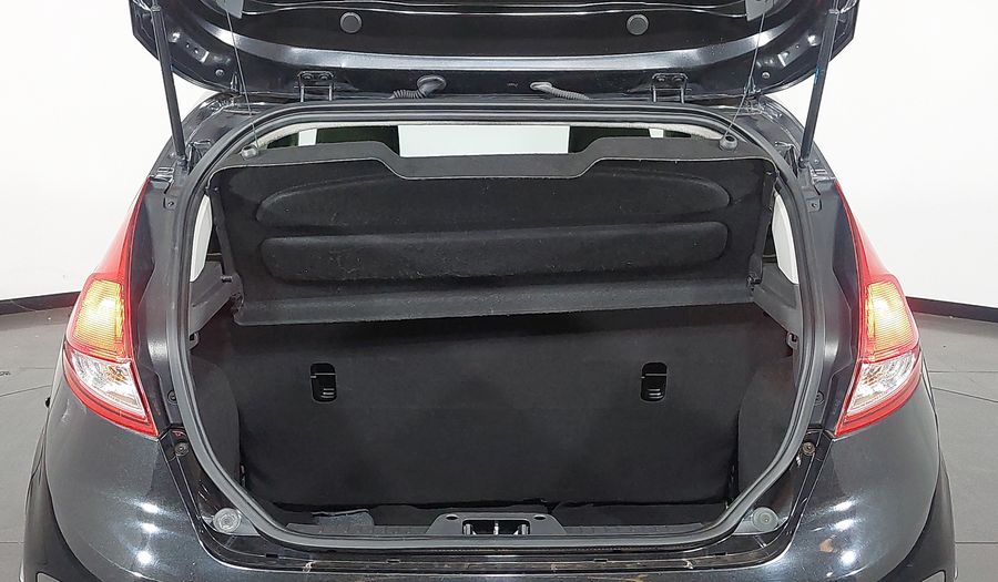 Ford Fiesta SE HATCH Hatchback 2016