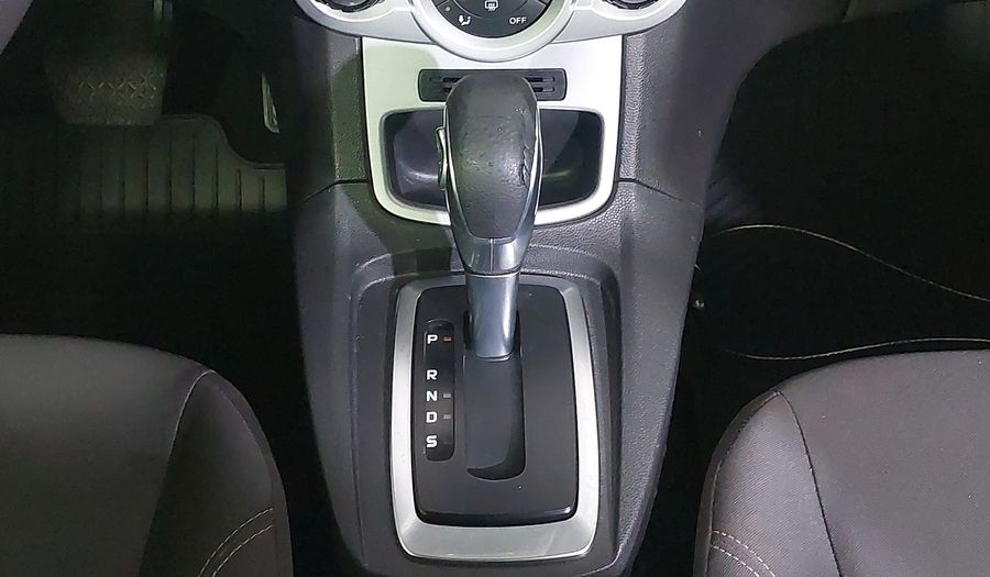 Ford Fiesta SE HATCH Hatchback 2016
