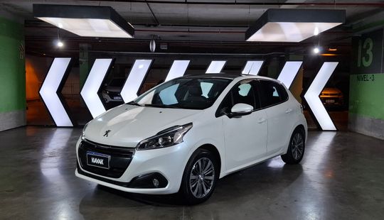 Peugeot • 208