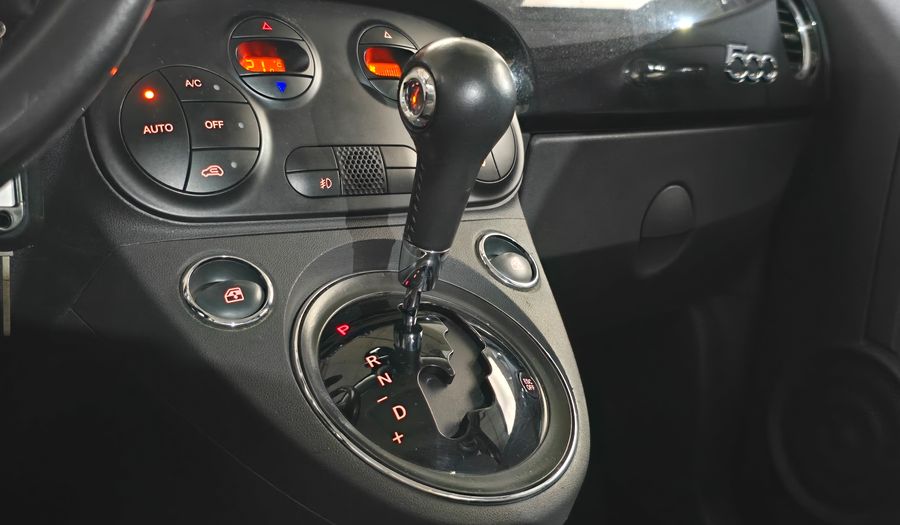 Fiat 500 1.4 16V LOUNGE AUTO Hatchback 2013