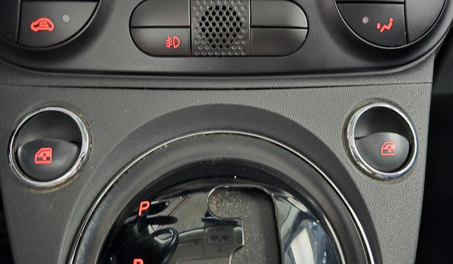 Fiat 500 1.4 16V LOUNGE AUTO Hatchback 2013