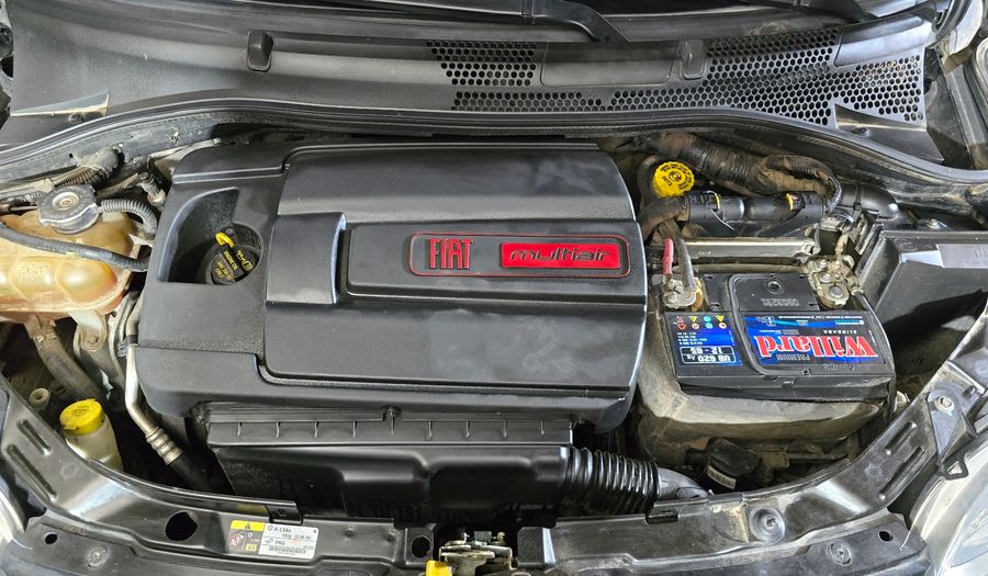 Fiat 500 1.4 16V LOUNGE AUTO Hatchback 2013