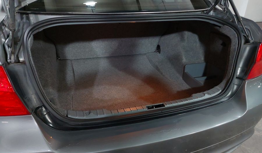 Bmw Serie 3 2.5 325IA NAVI AT Sedan 2011