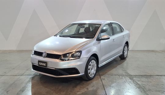 Volkswagen • Vento