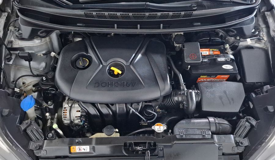 Hyundai Elantra 1.8 GLS AT Sedan 2016