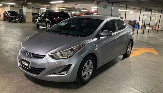 Hyundai • Elantra