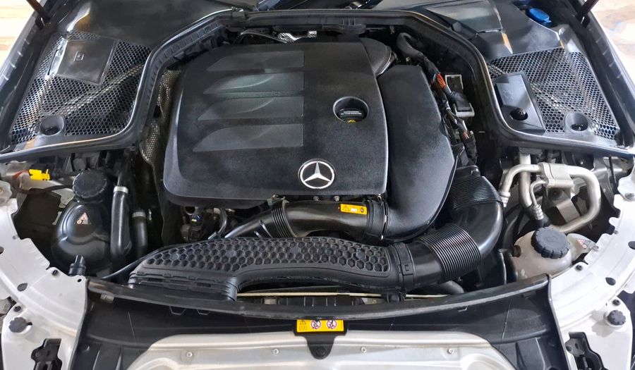 Mercedes Benz Clase C 1.5 MHEV 200 EXCLUSIVE AUTO Sedan 2019