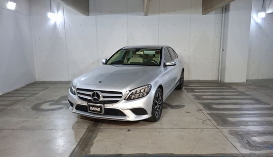 Mercedes Benz • Clase C