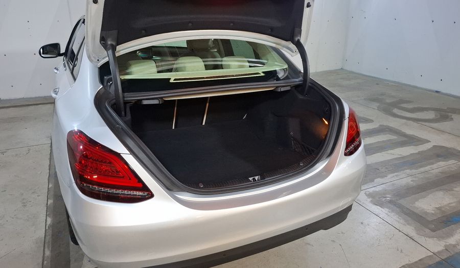 Mercedes Benz Clase C 1.5 MHEV 200 EXCLUSIVE AUTO Sedan 2019