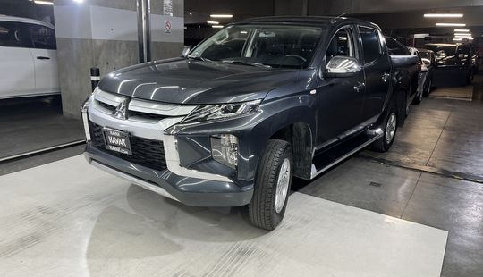 Mitsubishi • L200