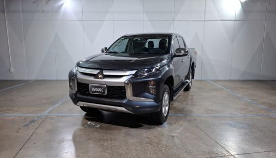 Mitsubishi • L200