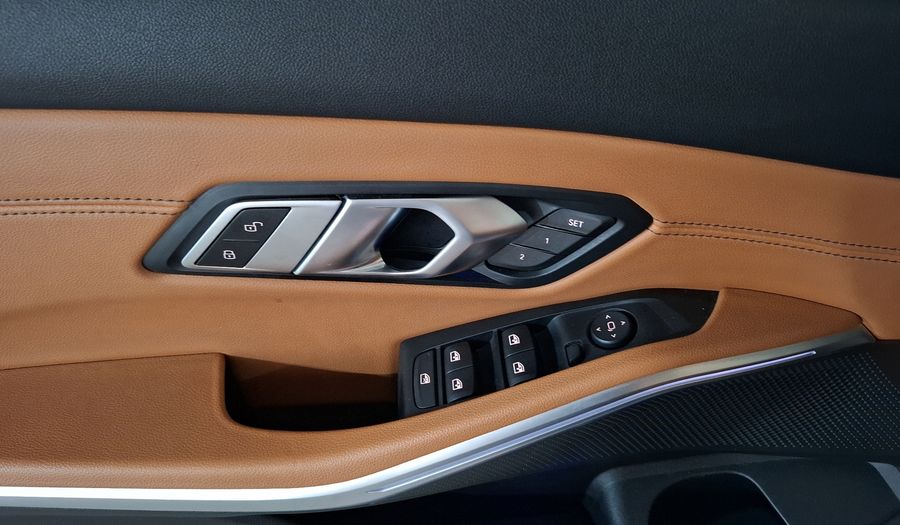Bmw Serie 3 2.0 330I AUTO Sedan 2021
