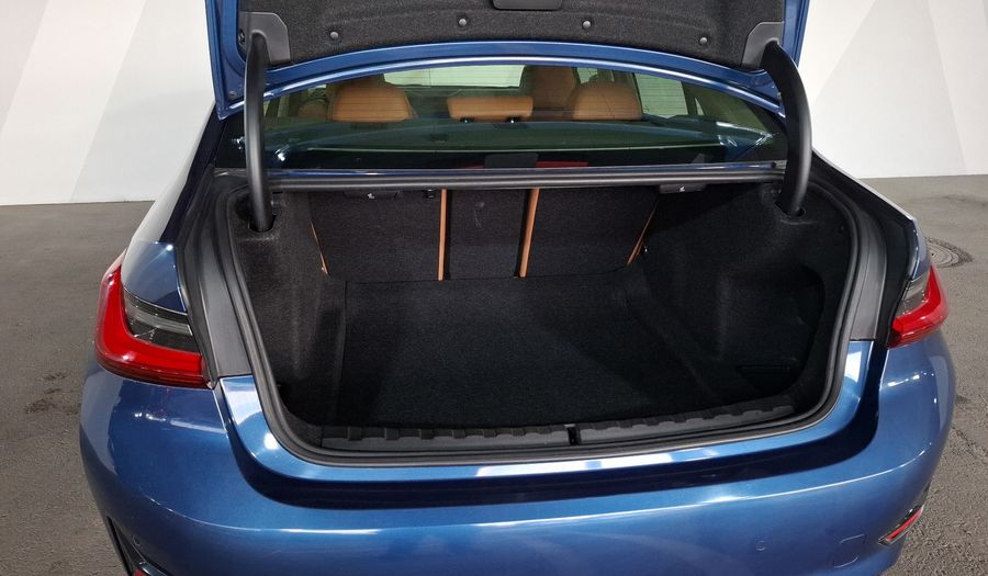 Bmw Serie 3 2.0 330I AUTO Sedan 2021