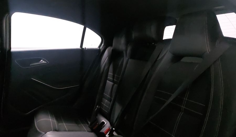 Mercedes Benz Clase A 1.6 200 Hatchback 2016