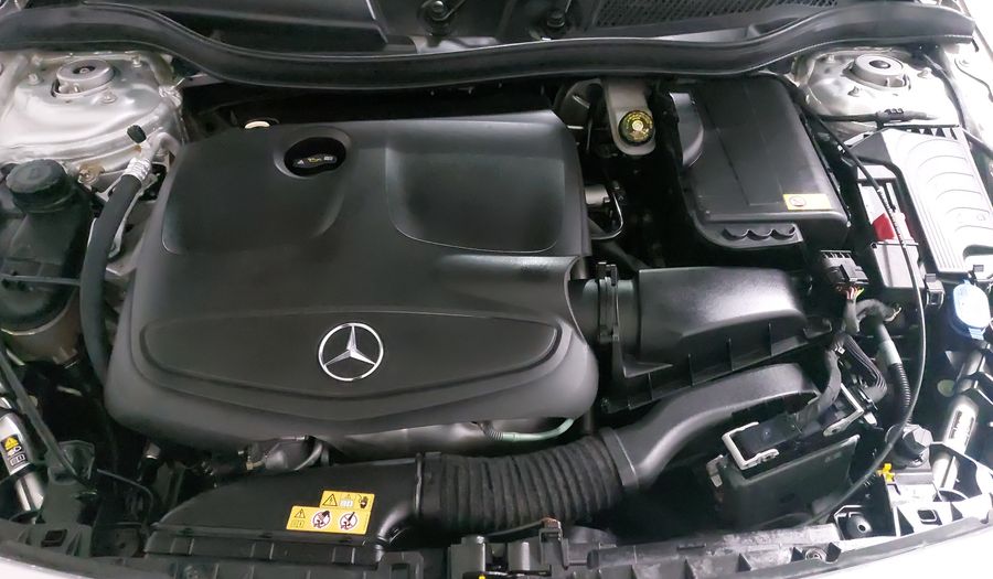 Mercedes Benz Clase A 1.6 200 Hatchback 2016