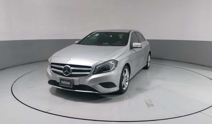 Mercedes Benz Clase A 1.6 200 Hatchback 2016