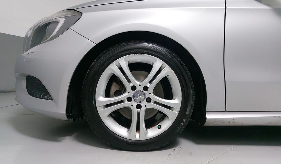 Mercedes Benz Clase A 1.6 200 Hatchback 2016