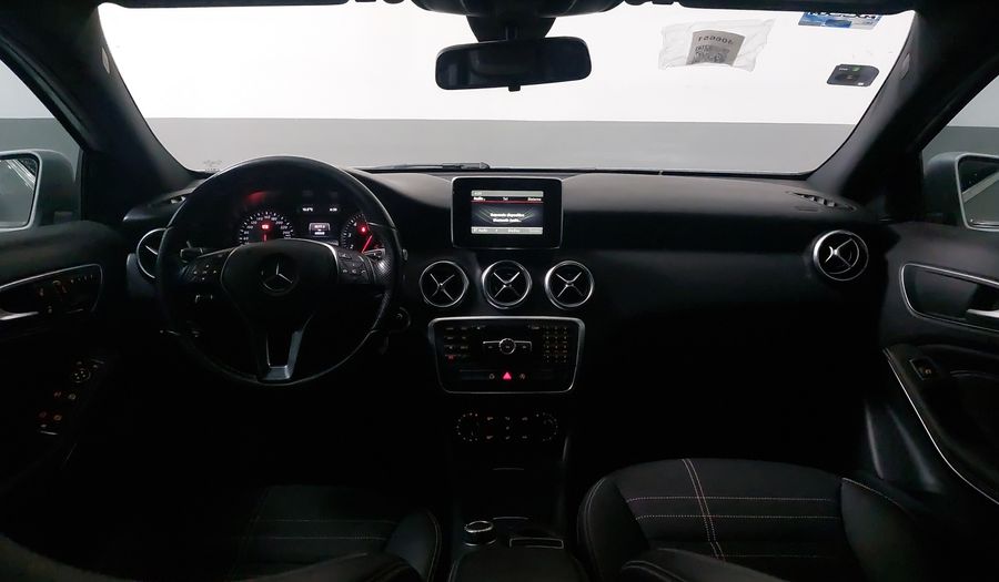 Mercedes Benz Clase A 1.6 200 Hatchback 2016