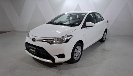 Toyota • Yaris