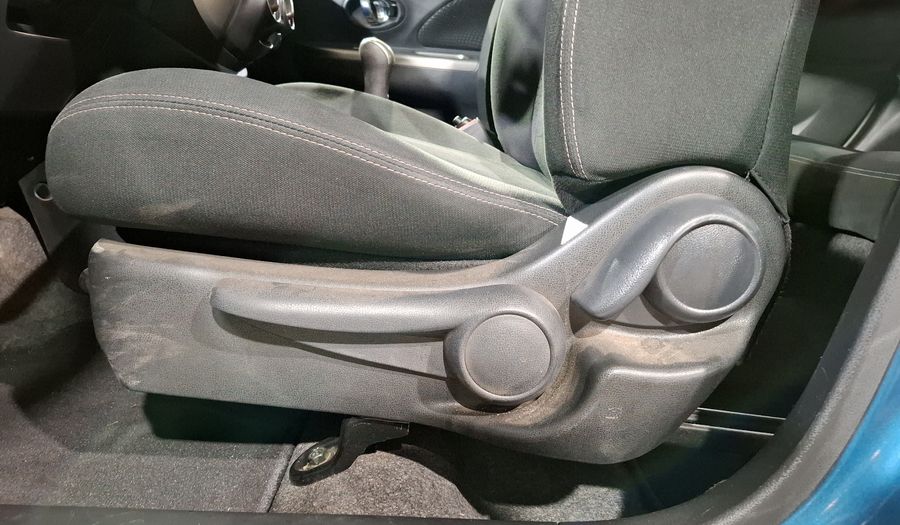 Nissan March 1.6 ADVANCE Hatchback 2020