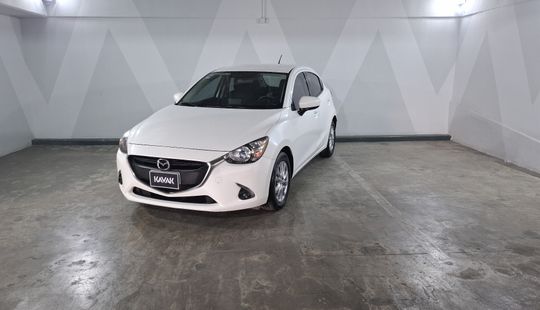 Mazda • Mazda 2