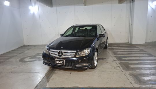 Mercedes Benz • Clase C