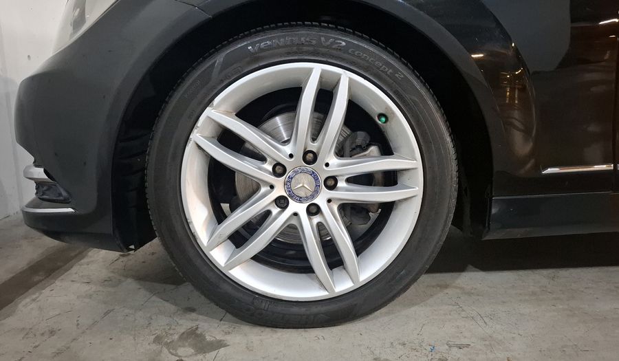 Mercedes Benz Clase C 1.8 200 CGI SPORT AT Sedan 2013