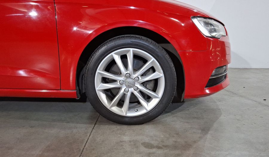 Audi A3 1.8 TFSI ATTRACTION S TRONIC Hatchback 2014