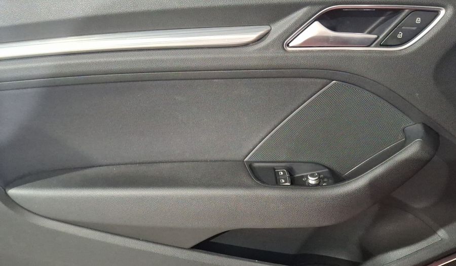 Audi A3 1.8 TFSI ATTRACTION S TRONIC Hatchback 2014