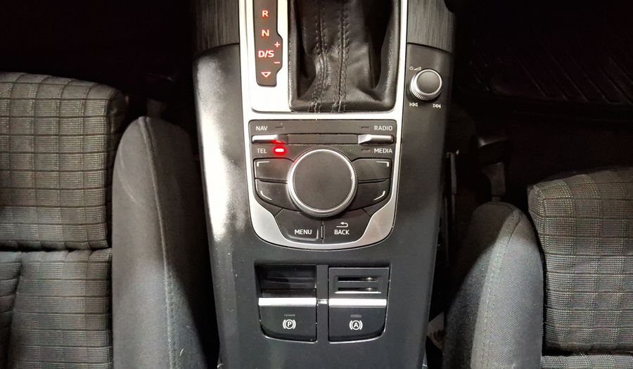 Audi A3 1.8 TFSI ATTRACTION S TRONIC Hatchback 2014