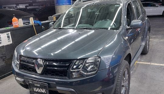Renault • Duster