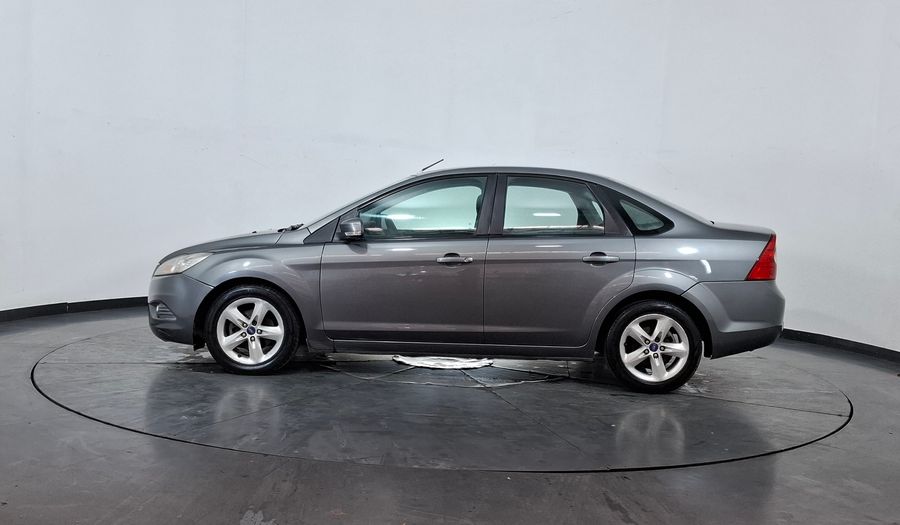 Ford Focus Ii 1.6 TREND Sedan 2012