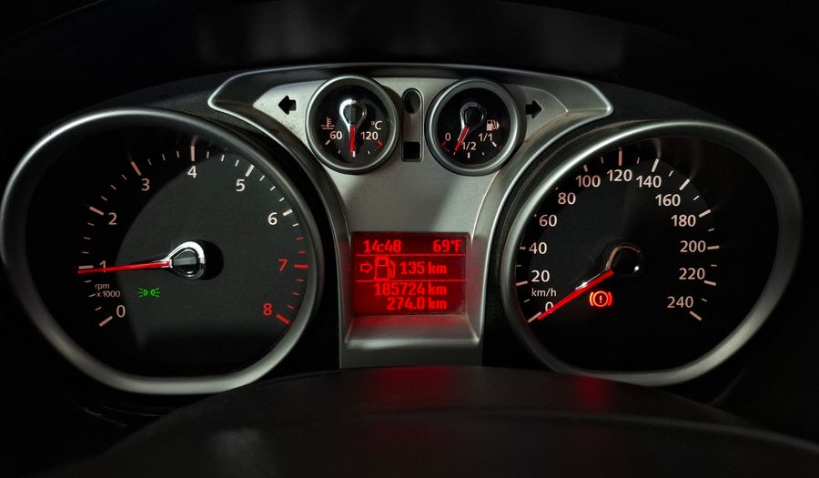 Ford Focus Ii 1.6 TREND Sedan 2012