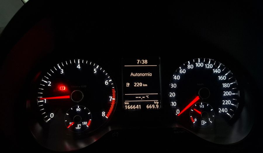 Volkswagen Suran 1.6 COMFORTLINE MT Minivan 2012